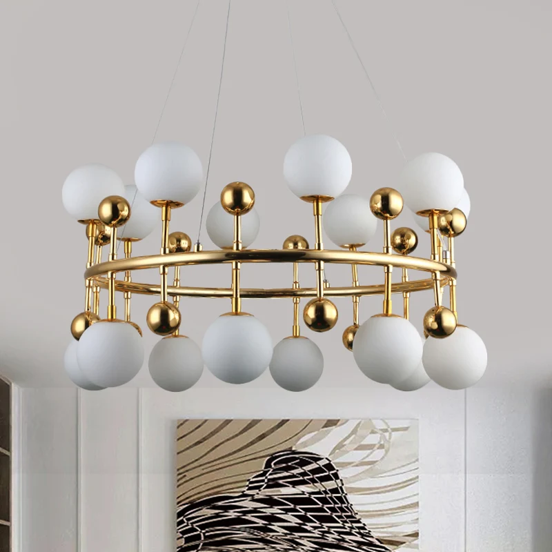 Metalen ringhanglamp met bolschaduw Moderne kroonluchter goud voor hotelvilla Clearhalo