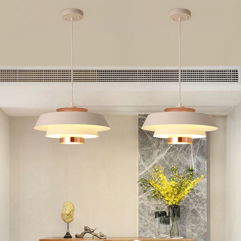 Metallic 3-laags ronde hangende hanglamp, moderne zwart/wit en roségouden LED-plafondlamp Clearhalo