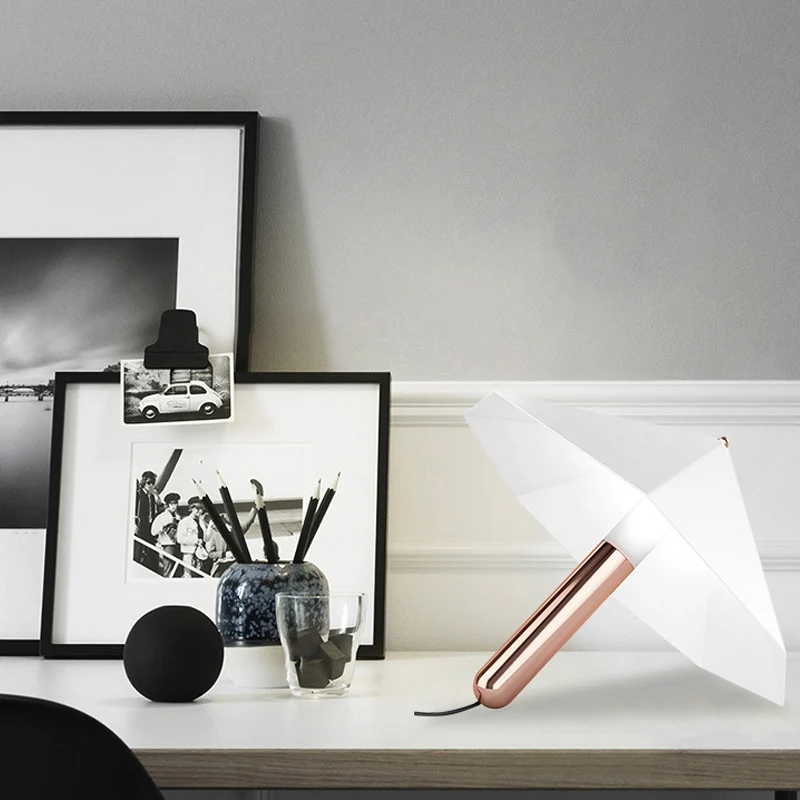 Metallic paraplu kleine bureaulamp cartoon 1-lichts tafellamp wit voor studeerkamer Clearhalo