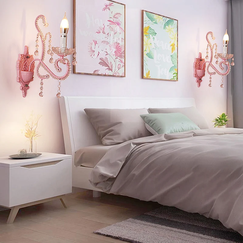Metallic Scroll Arm Wandlamp Modernistische 1/2 Lichts Wandlamp met Kristallen Bol Deco Roze Clearhalo