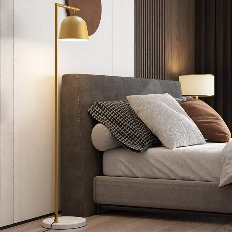 Minimale emmerleesvloerlamp Metaal 1-lichts slaapkamervloerleesverlichting zwart/goud Clearhalo