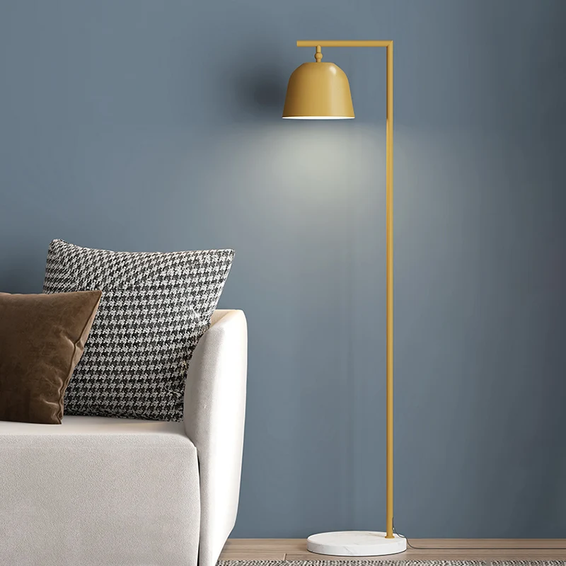 Minimale emmerleesvloerlamp Metaal 1-lichts slaapkamervloerleesverlichting zwart/goud Clearhalo