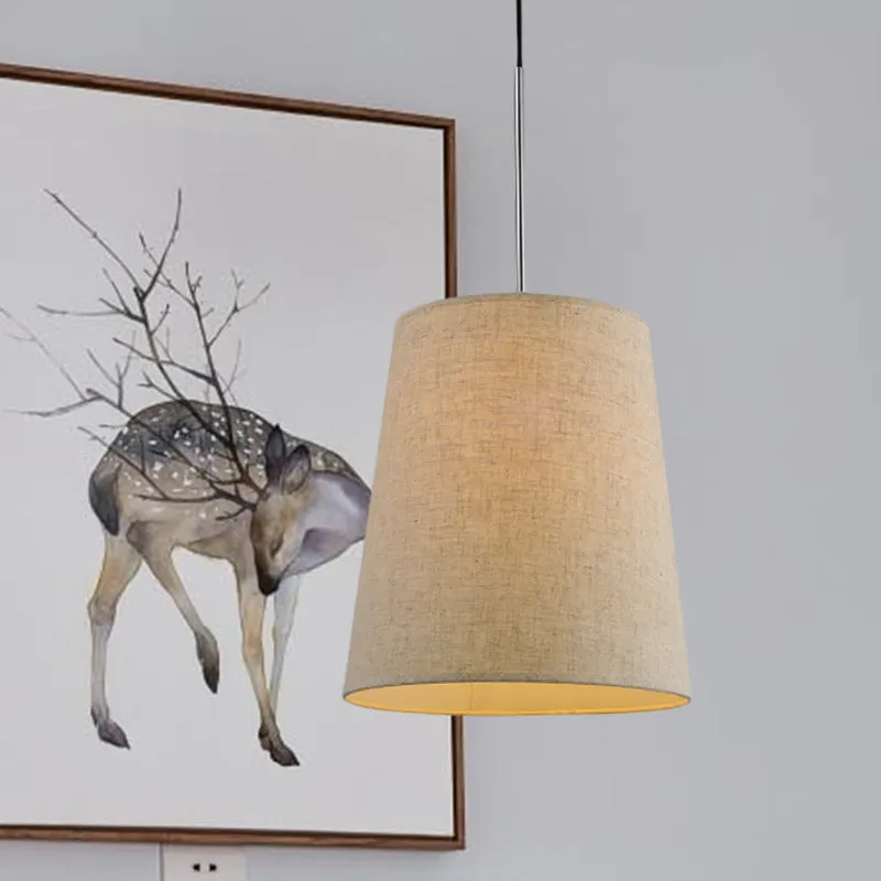 Minimalistische 1-lichts hangende vlassen taps toelopende slingerlamp met stoffen lampenkap Clearhalo