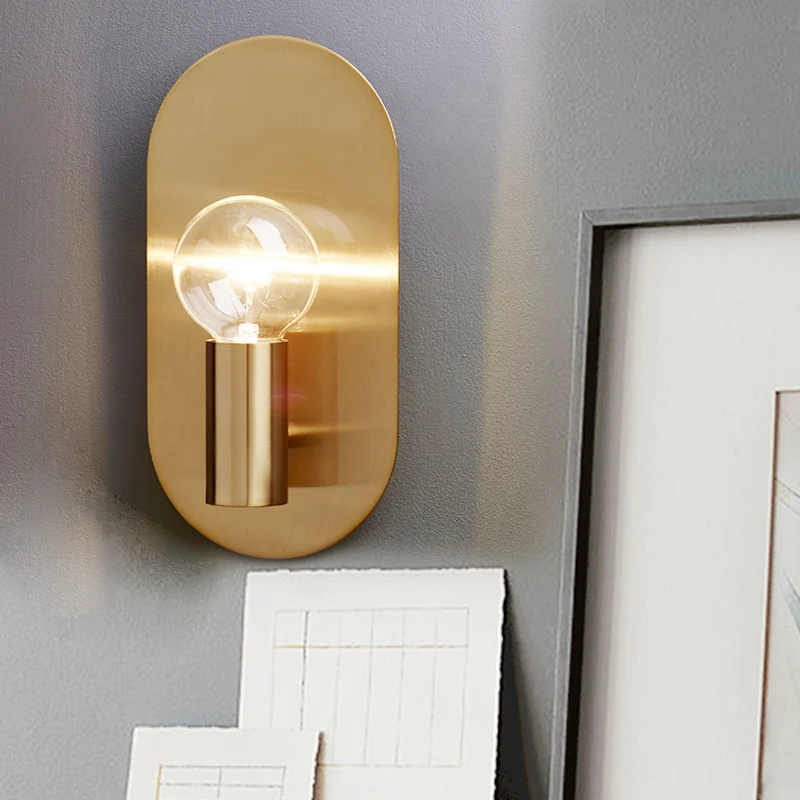 Minimalistische gouden afwerking metalen wandlamp met ovale achterplaat, 1 lichtbron Clearhalo