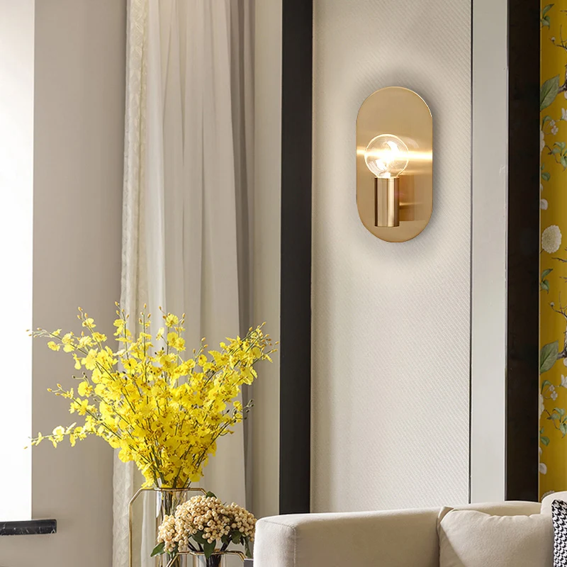 Minimalistische gouden afwerking metalen wandlamp met ovale achterplaat, 1 lichtbron Clearhalo