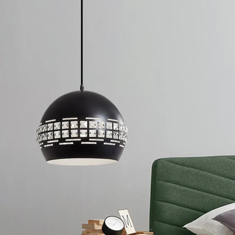Minimalistische hanglamp met 1 kop en metalen kap, koepelvormige plafondophanglamp met zwarte afwerking Clearhalo
