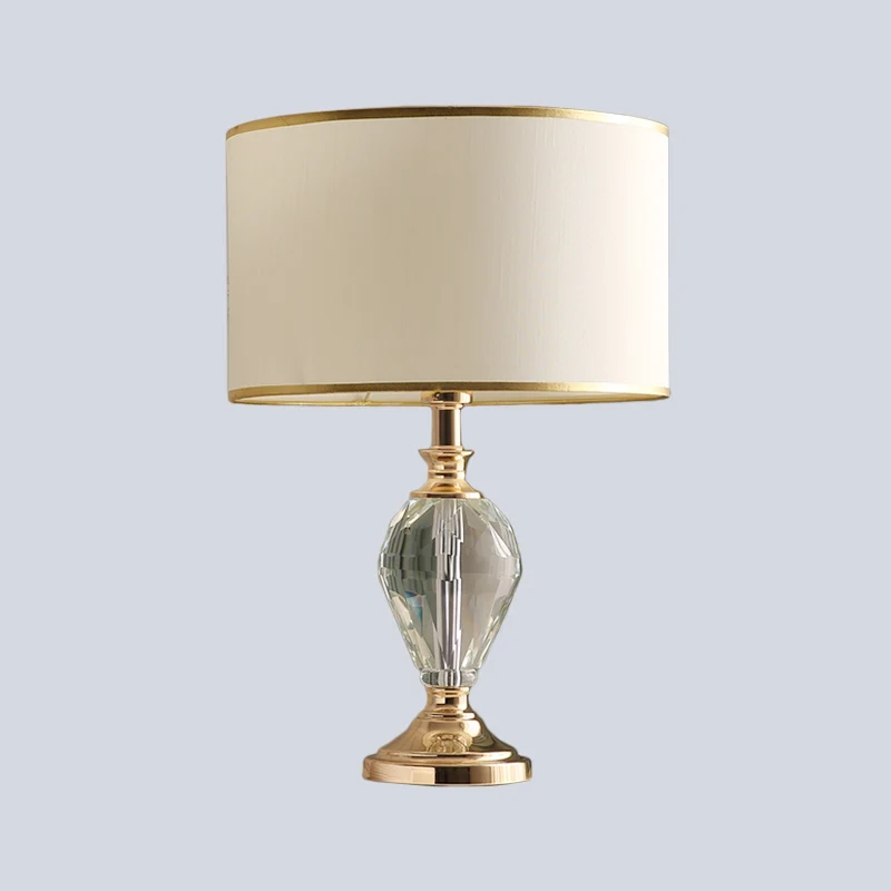 Moderne druppelvormige bureaulamp met afgeschuinde kristallen tafellamp met 1 kop wit met stoffen kap Clearhalo