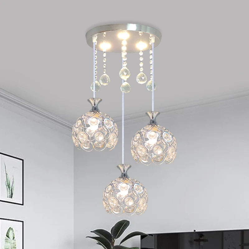 Moderne hangende hanglamp met zilveren afwerking en koepelvormige, met kristallen ingelegde lampenkap Clearhalo