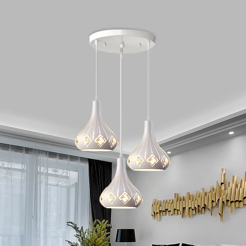 Moderne urnvormige multi-plafondlamp van metaal met 3 lampen en restaurant-slingerlamp wit met kristallen accent Clearhalo
