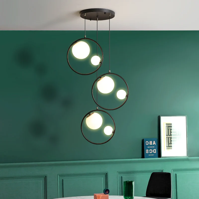 Modernisme 6-lichts multi-pendel zwarte bol hangende plafondlamp met kap en ring van opaalglas Clearhalo