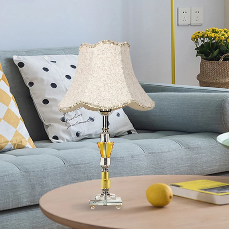 1 Nachtkastje van lichte stof, landelijk beige, Empire Shade, woonkamernachtlampje met kristallen voet Clearhalo