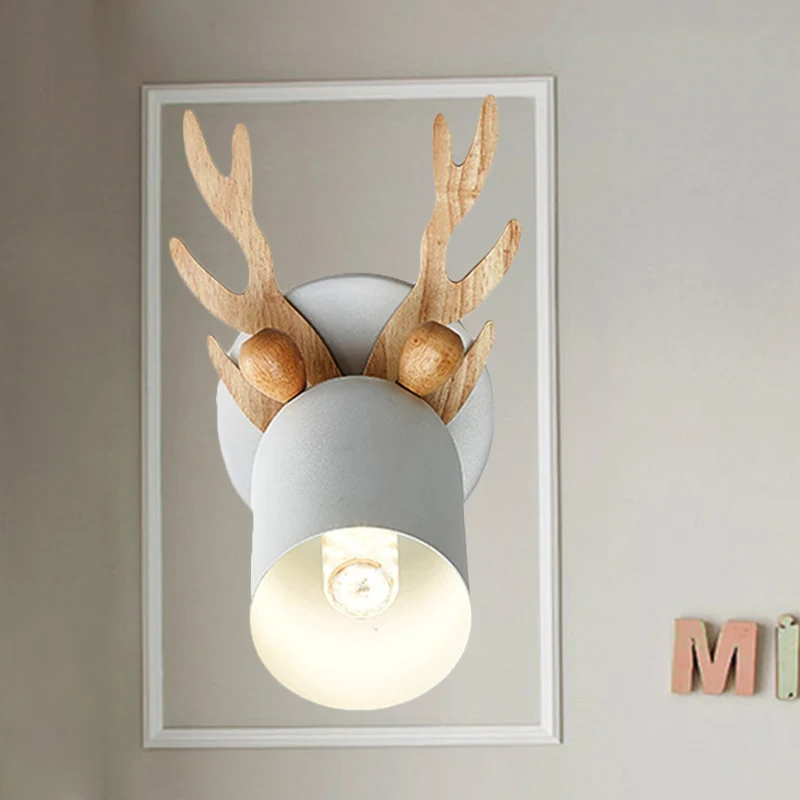 Nordic stijlvolle wandlamp taps toelopende kap 1 licht metalen wandkandelaar met gewei voor woonkamer Clearhalo