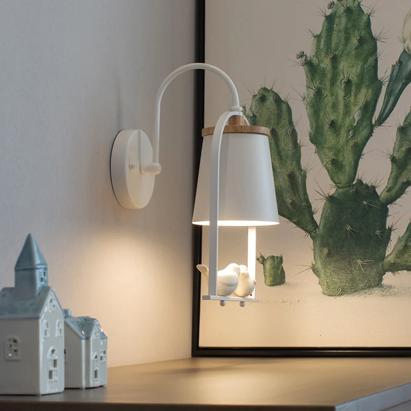Nordic trapeziumvormige schaduwwandlamp metaal 1 lamp schanslamp met vogel voor restaurant Clearhalo
