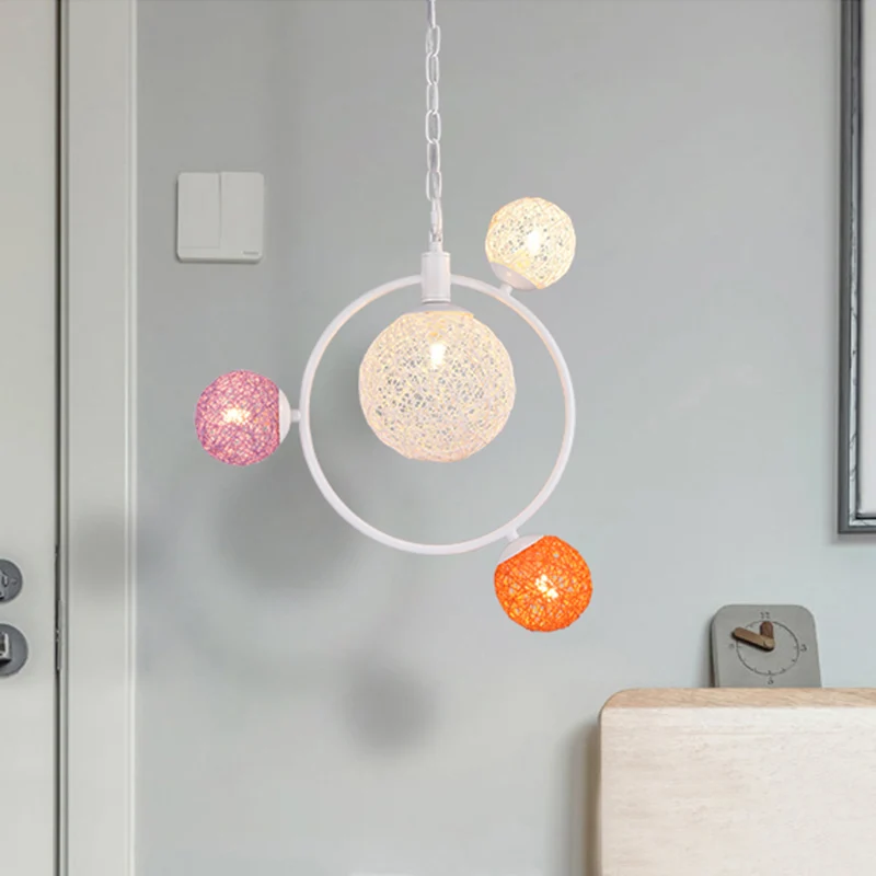 Orbit gesloten glazen hangende kroonluchter, 4/7-lichts plafondlamp met zwart/witte ophangring Clearhalo