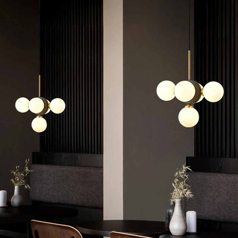 Orbs Restaurant Kroonluchter Hanglamp Wit/Amber Glas 5 Lichten Mid Century Plafond Hanglamp met Burst Design Clearhalo