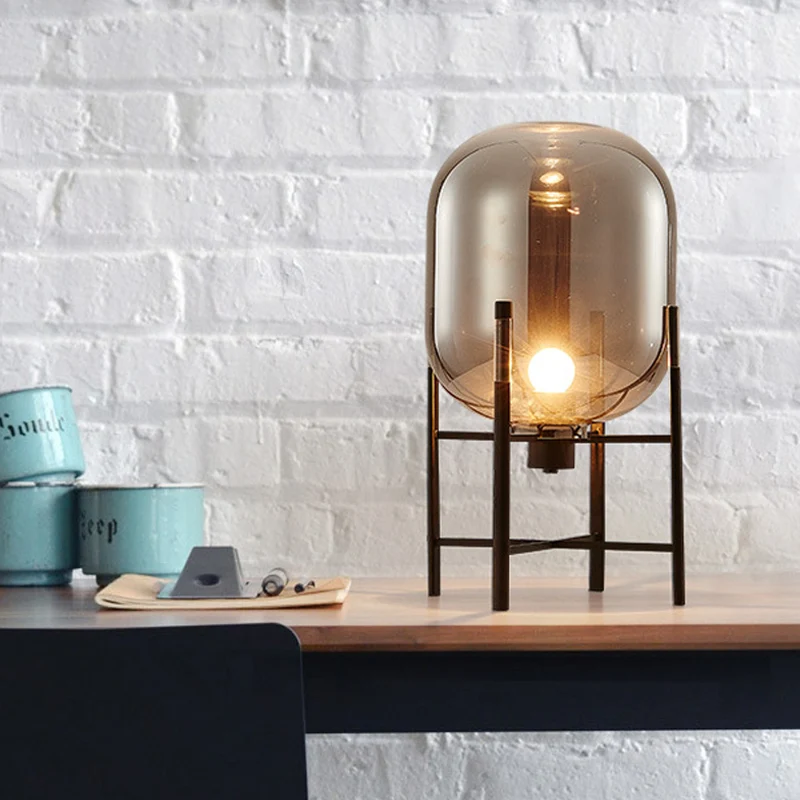 Ovale nachtverlichting Moderne rookgrijs/cognac glazen kap 1-lichts restaurantnachtkastjelamp met verticale metalen voet C...