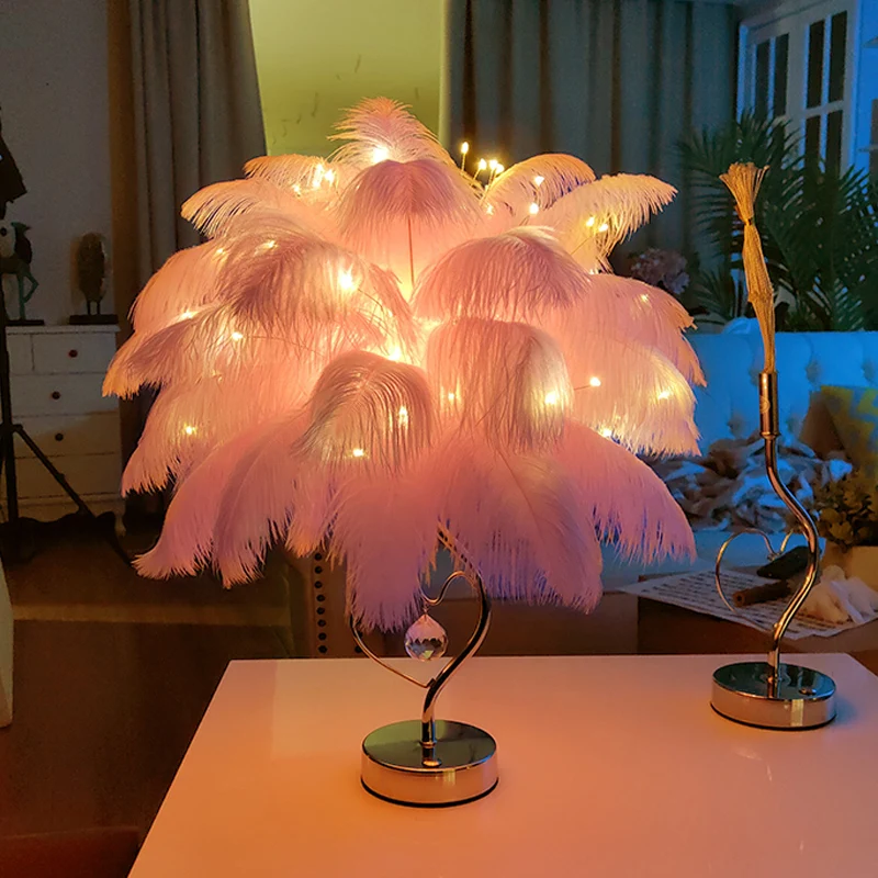 Palmboom Feather Tafelverlichting Modern Romantisch Roze/Wit LED-nachtkastjelamp met K9 Crystal Drop Clearhalo