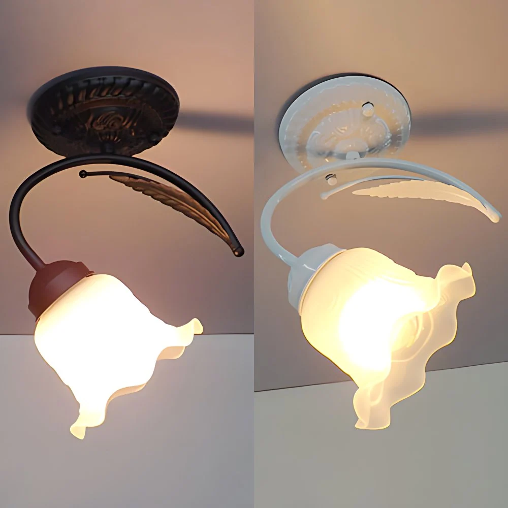 Plafondlamp met één lamp, rustiek geschulpt opaalglas, half vlak wit/zwart met gebogen arm Clearhalo