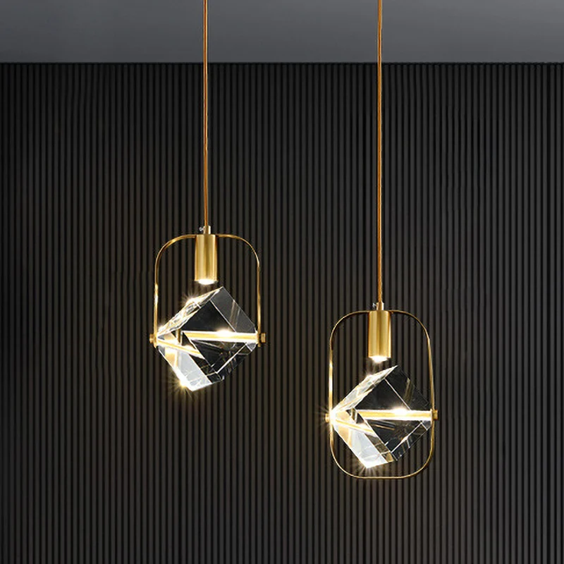 Postmoderne gouden hanglamp met 2 koppen kubieke multi-lichthanger en metalen frame voor restaurant Clearhalo