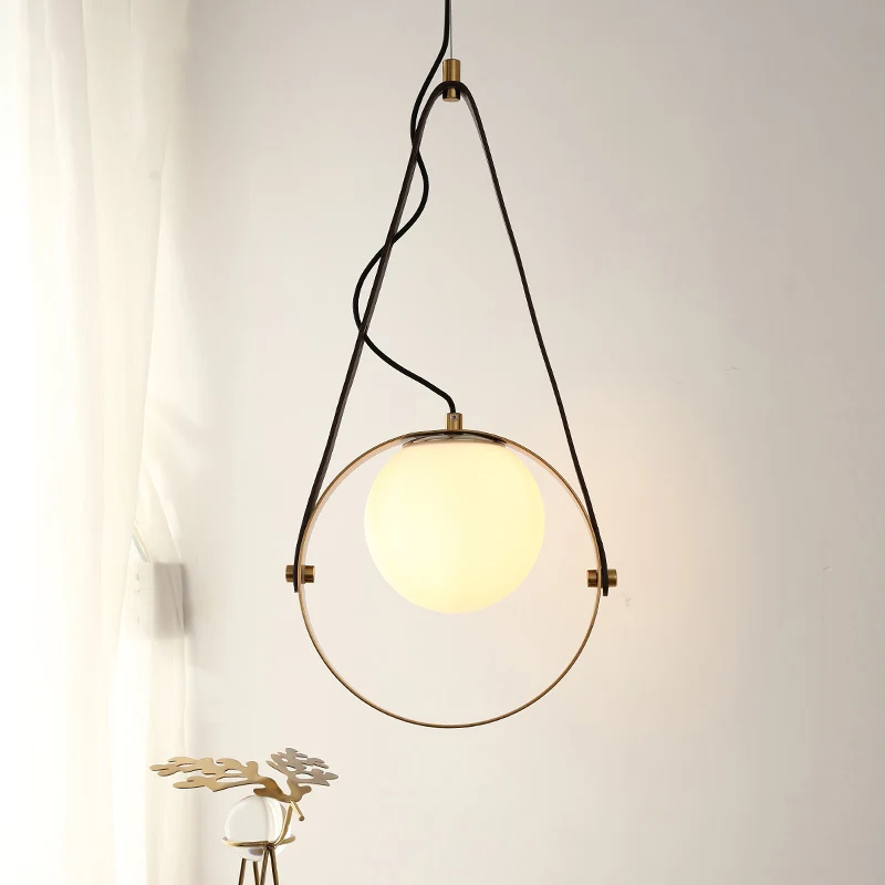 Ring-hanglamp met gouden afwerking, modernistische metalen hangende plafondlamp met 1 lamp en riemdetail Clearhalo