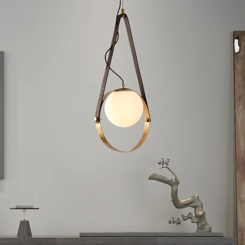 Ring-hanglamp met gouden afwerking, modernistische metalen hangende plafondlamp met 1 lamp en riemdetail Clearhalo