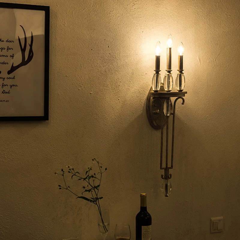 Roest 3-lichts schanslicht Traditionele metalen kaars wandverlichtingsarmatuur voor slaapkamer Clearhalo