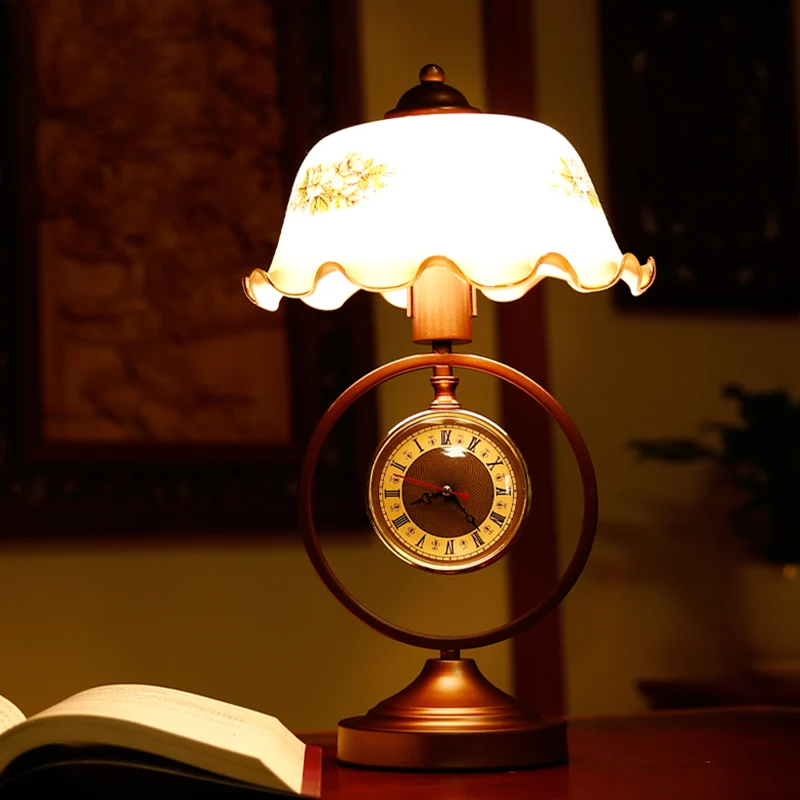 Roest 1 kop geplooide tafellamp Vintage opaline glazen koepel leesboeklamp met ring en klok Clearhalo