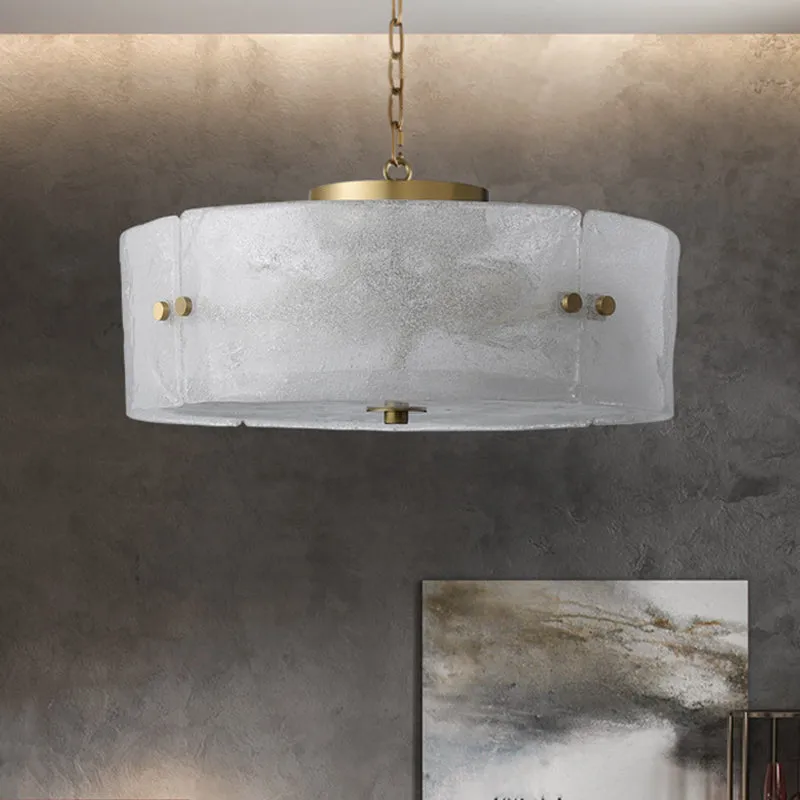 Ronde woonkamerkroonluchter Traditioneel matwit glas 4-lichts messing hanglamp Clearhalo