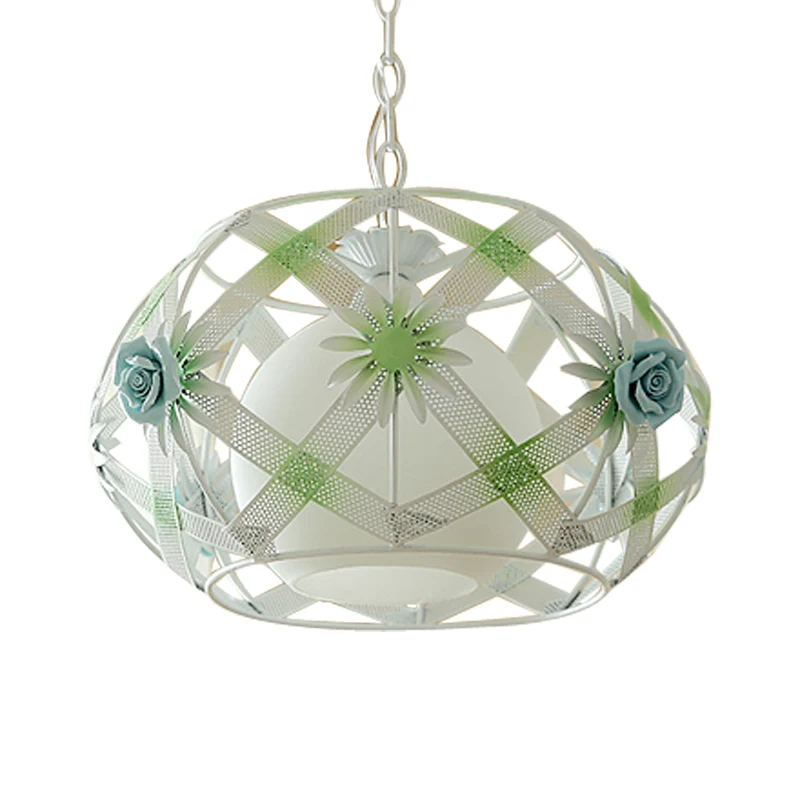 Roze/blauwe hangende lamp met enkele lamp Pastorale ijzeren lintband Globe hanglamp met glazen kap aan de binnenkant Clear...