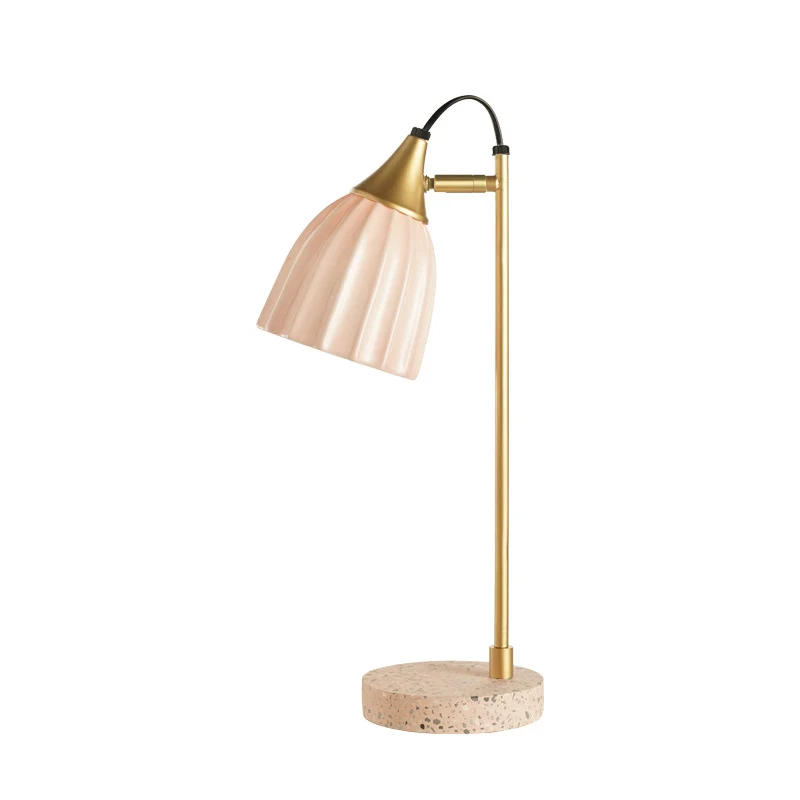 Roze/hemelsblauwe geribbelde koepelvormige tafellamp Modernisme Keramiek-bureaulamp met 1 kop, gouden arm en marmeren voet...