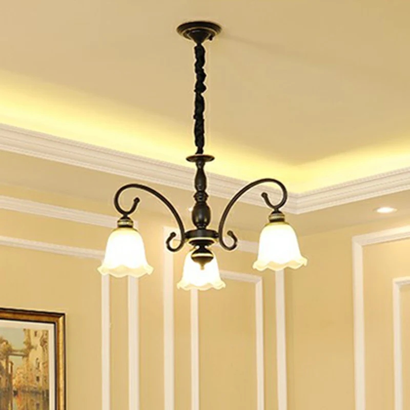 Rustieke Bell Shade hanglamp Wit glazen kroonluchterlamp met ruches voor eetkamer Clearhalo