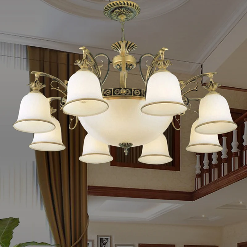 Rustieke Carillon-kroonluchterverlichting 11-kops hangend verlichtingsarmatuur van wit glas messing Clearhalo