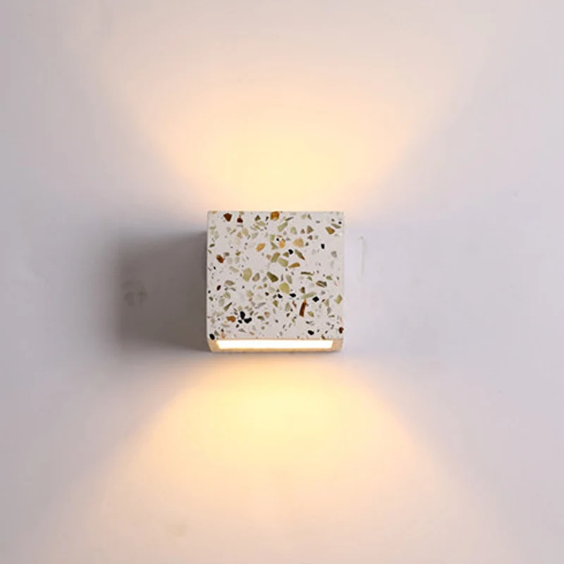 Scandinavische stijl kubieke omhoog en omlaag wandkandelaar Terrazzo 1-lamps hotelwandmontagelicht rood/wit/blauw Clearhalo