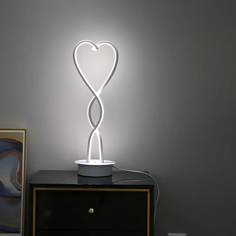 Spiraalvormige hartvormige tafelverlichting Hedendaagse acryl LED witte bureaulamp warm/wit licht voor nachtkastje Clearhalo