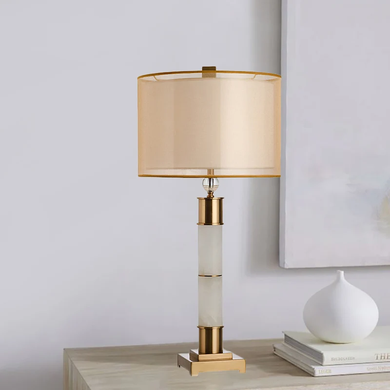 Stoffen Drum Nachtkastje Verlichting Moderne 1-lichts goudkleurige metalen tafellamp voor woonkamer Clearhalo