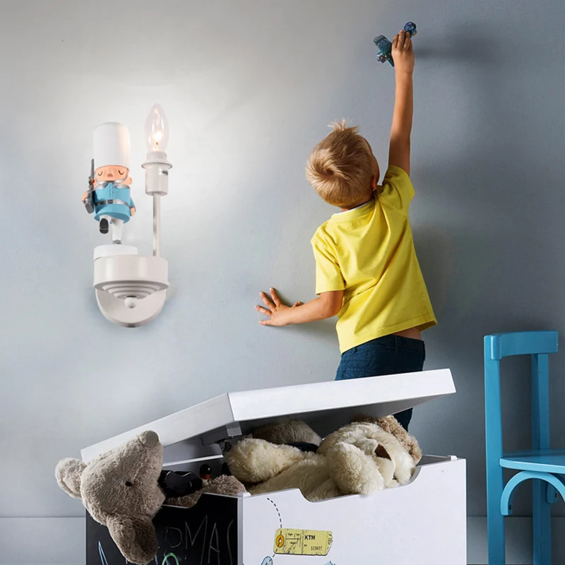 Studeerkamer Walking Solider Wandlamp Hars Enkel licht Kinderwandkandelaar met kaars Clearhalo