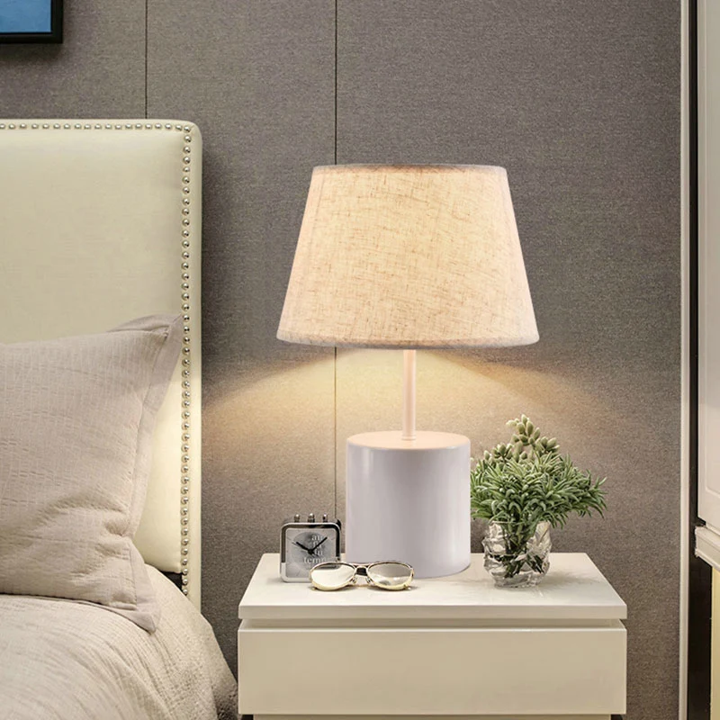 Taps toelopend leesboeklicht Modernisme Stoffen LED-bureaulamp zwart/wit voor nachtkastje Clearhalo
