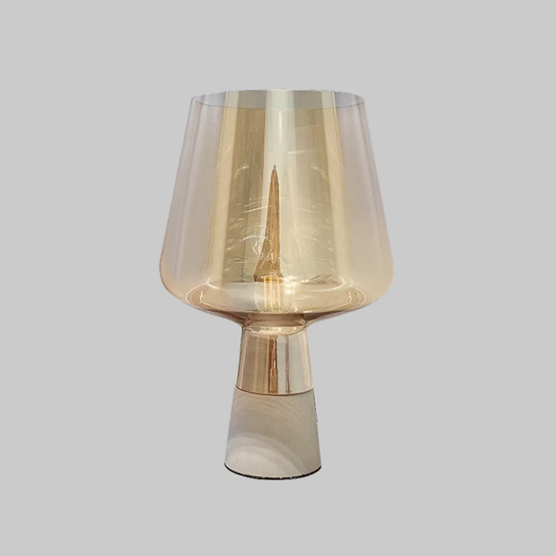 Taps toelopende tafelverlichting Nordic Cement Enkele studeerkamer Nachtkastjelamp met wijnglasachtige amberkleurige glaze...