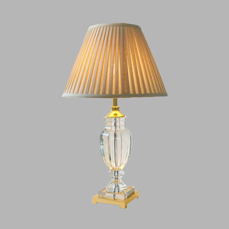 Taps toelopende woonkamertafellamp Rustiek, stijlvol stof, 1 lichtbeige nachtkastjelamp met kristallen accent Clearhalo