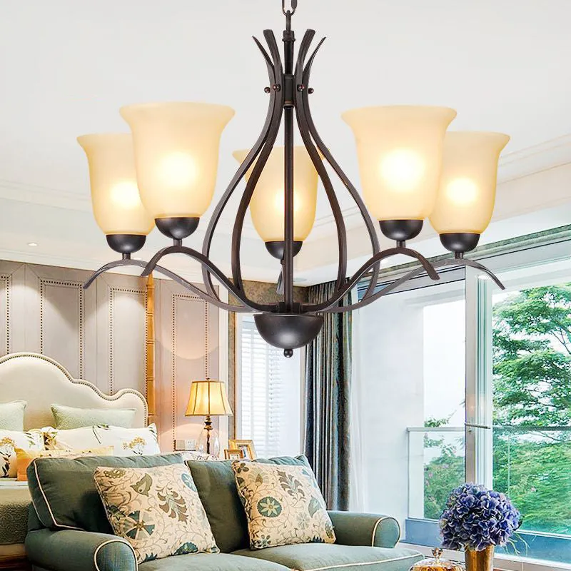 Traditionele belhangende kroonluchter 3/5/8 koppen beige matglas hanglamp zwart voor woonkamer Clearhalo