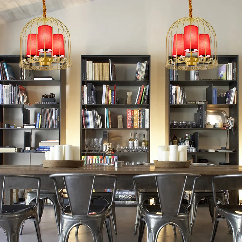 Traditionele vogelkooi kroonluchter licht metaal 3/5 lichts restaurant zwart/gouden plafondlamp met rode stoffen cilinderk...