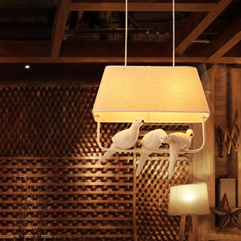 Trapeziumvormige eetkamer hanglampset Traditionele stof 1/2/3 licht Witte hanglamp met vogel Clearhalo