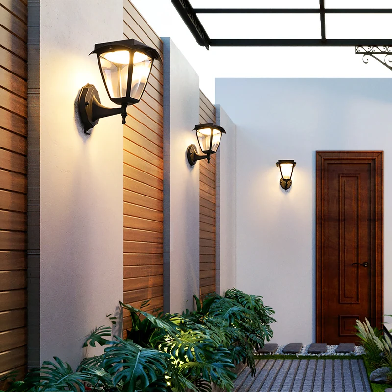 Trapeziumvormige kunststof LED-wandlamp op zonne-energie Eenvoud Buiten wandgemonteerde lamp zwart Clearhalo