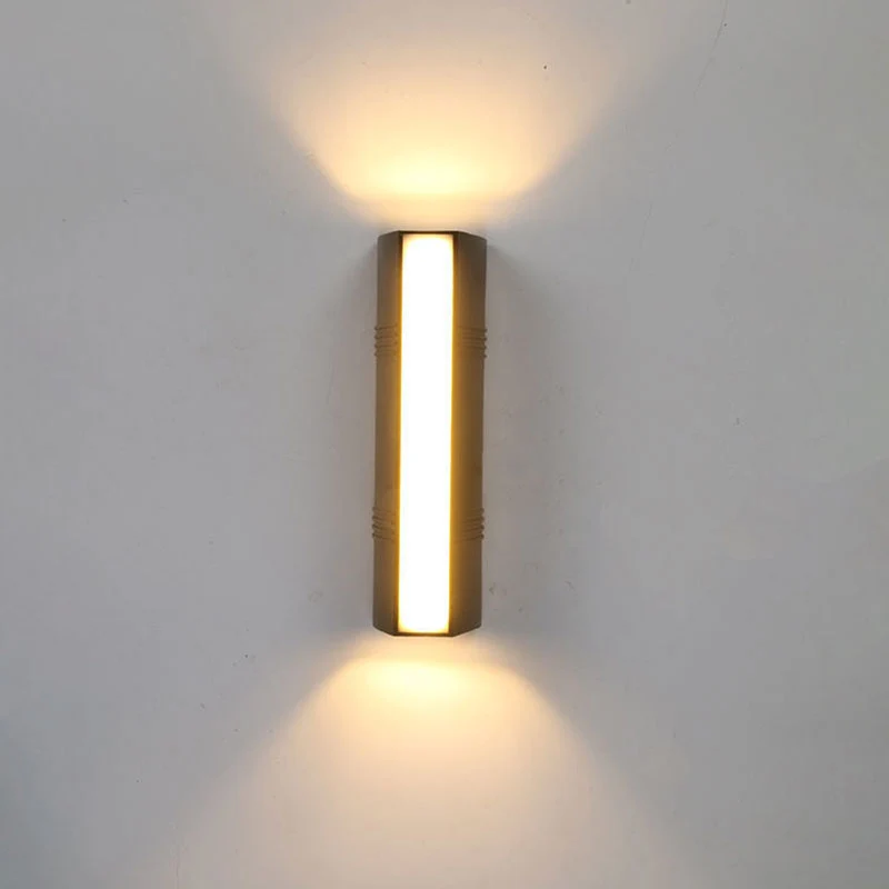 Trapeziumvormige wandkandelaar Licht minimalistische metalen binnenplaats LED-wandmontageverlichting zwart Clearhalo