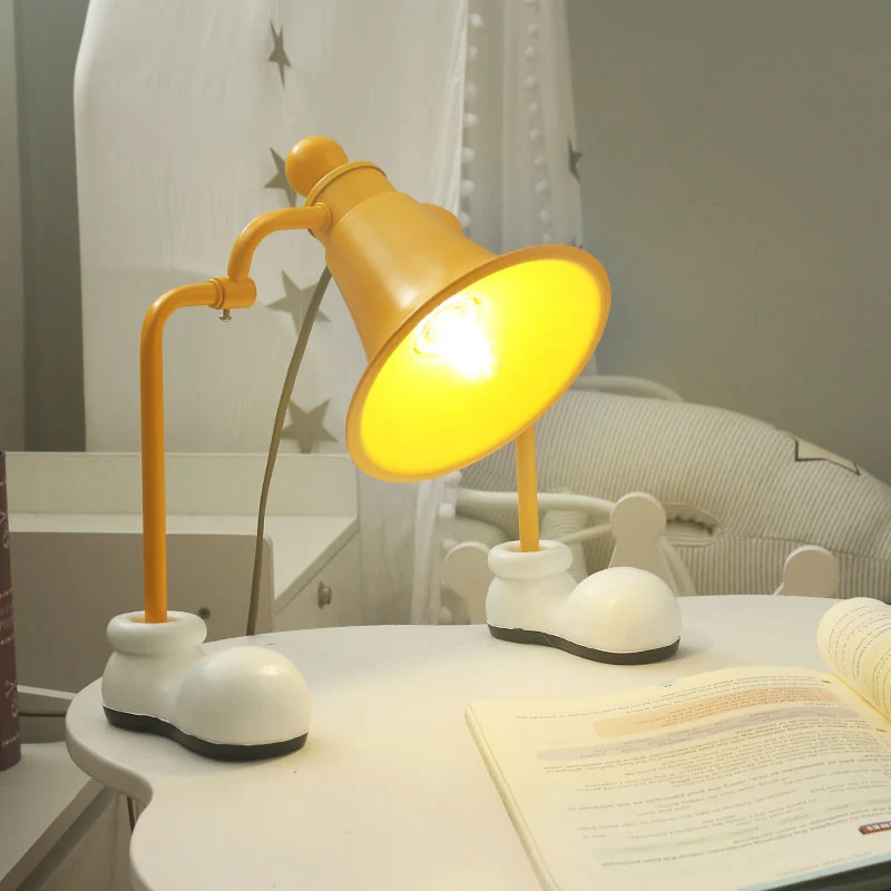 Trompet Leesboeklamp Kinderen Metaal Enkele lamp Geel Studielamp met schoenenbasis Clearhalo