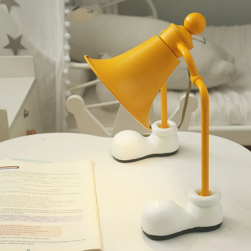 Trompet Leesboeklamp Kinderen Metaal Enkele lamp Geel Studielamp met schoenenbasis Clearhalo