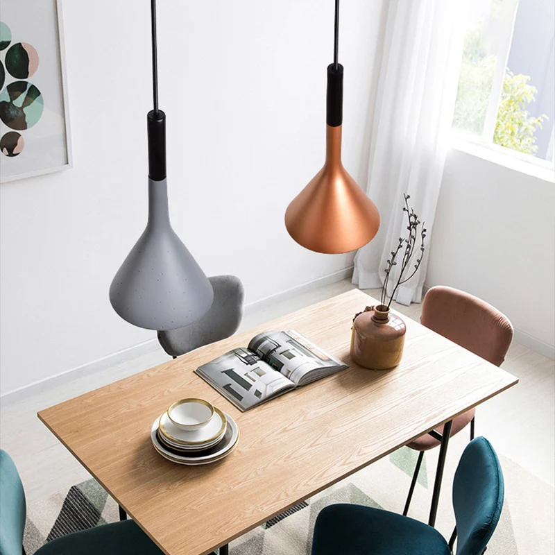 Trompet metalen hanglamp Scandinavische stijl, 1 lamp, rood/wit/zwarte afwerking, hanglamp met neerwaartse verlichting Cle...