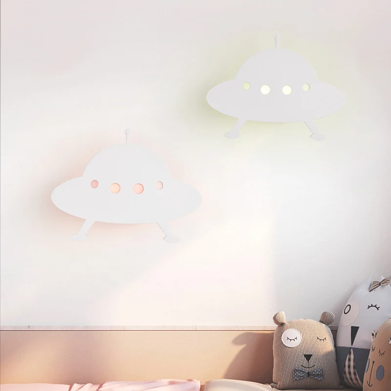 UFO-inbouwwandlamp voor kinderen, houten kinderbed LED-sconce verlichtingsarmatuur wit met afstandsbediening Clearhalo