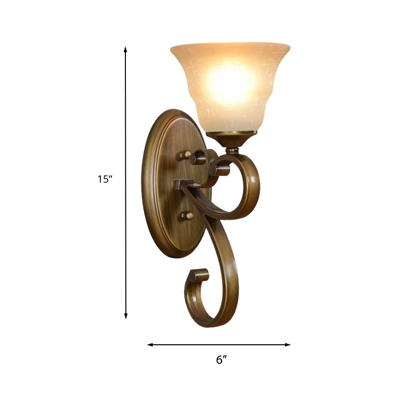 Uitlopende matglazen wandlamp Traditionele slaapkamerwandlamp met 1 lamp goud Clearhalo