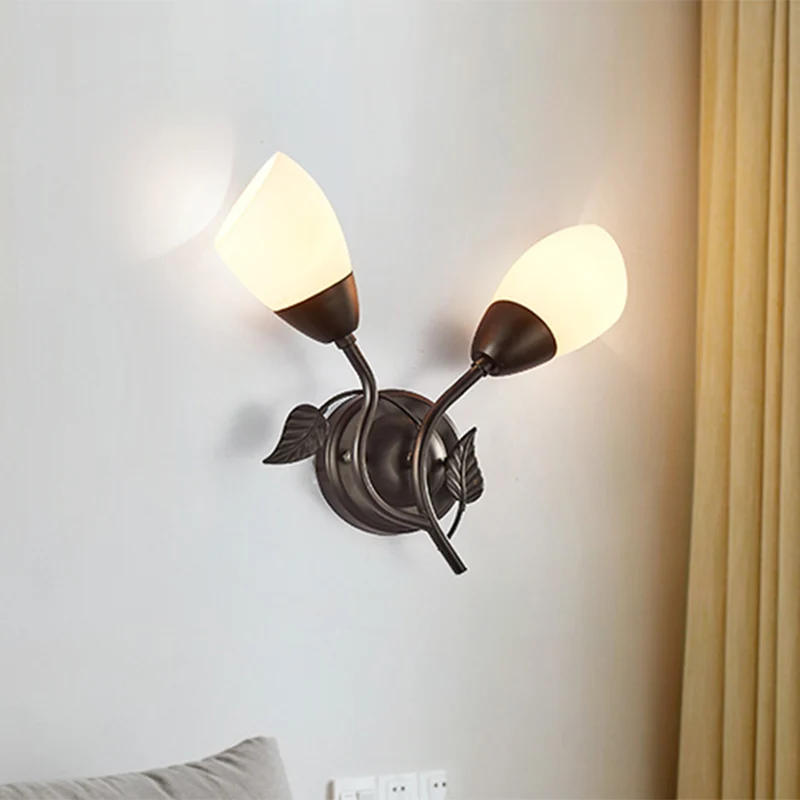 Uitwaaierende nachtkastlamp, vintage gefacetteerd glas, 2 lampen, zwarte wandmontagelamp Clearhalo
